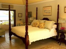4 Bedroom Villa - Runaway Bay Zewnętrze zdjęcie